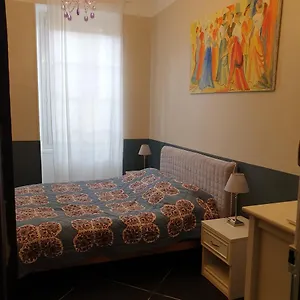 Appartement Intra Muros 8 Personnes Climatisé Wifi Stationnement Facile, Avignon